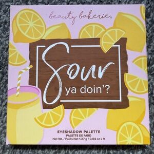 Beauty Bakerie eyeshadow palette